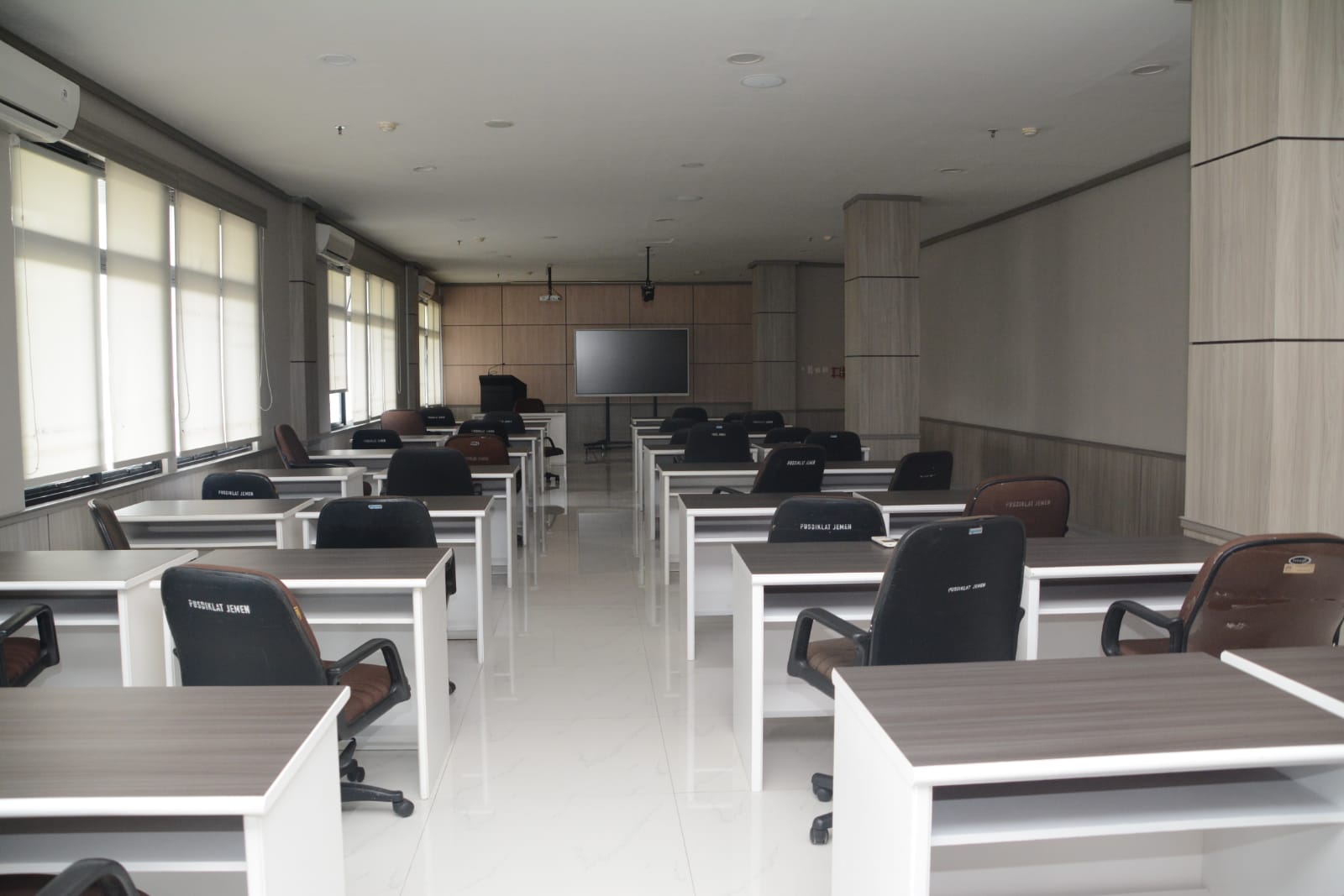 Kelas B